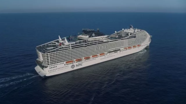 Un crucero de MSC con 8.500 personas se dirige ya a Nápoles tras permanecer varado por un problema eléctrico