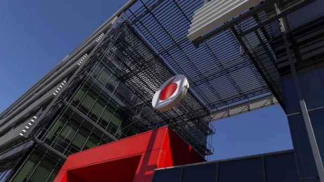 Zegona busca liberar casi 1.230 millones de capital no distribuible para pagar el préstamo del grupo Vodafone