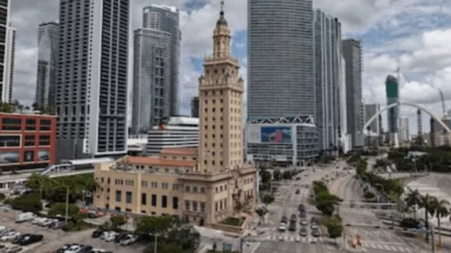 Florida ofrece un terreno público a Trump (Miami la capital de la cultura anglolatina, también)