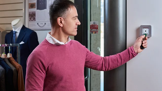 Los locales de ropa concentran casi 6 de cada 10 robos en comercios