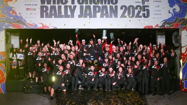 Rally de Japón, Sébastien Ogier lidera el triplete de TOYOTA GAZOO Racing