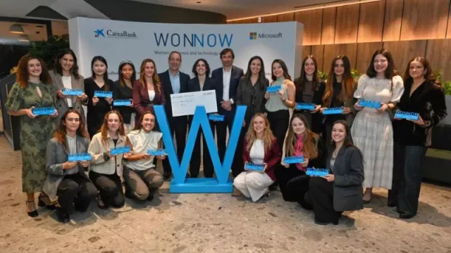 CaixaBank y Microsoft otorgan los Premios WONNOW a las mejores alumnas de grados STEM de España