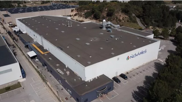 La empresa Novares invierte más de 2 millones de euros para modernizar y ampliar su planta de La Pobla de Claramunt