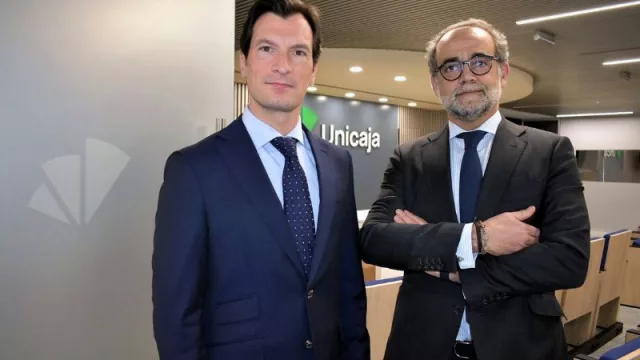 Unicaja ficha en Bain, UBS y Singular para reforzar su estrategia de negocio minorista