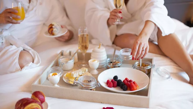 El turismo de lujo se beneficia de San Valentín: las tarifas serán un 46% más caras