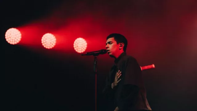 Milo J vuelve a triunfar con 4 sold outs en España: la joven estrella argentina dio el pistoletazo de salida a “La Vida Era Más World Tour” ante más de 30.000 personas