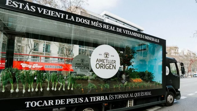 El campo se mueve a la ciudad: Ametller Origen lanza un huerto itinerante para fomentar la dieta saludable