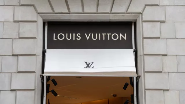 El conflicto en Oriente Próximo lastra las cuentas de LVMH con una caída de ingresos del 5,8% hasta marzo
