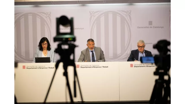 Cataluña tiene 16.900 personas trabajadoras ocupadas más este trimestre que hace un año