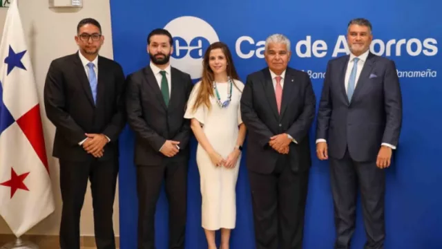 Andrés Farrugia presenta programa financiero de Caja de Ahorros y BBVA para obras en Panamá