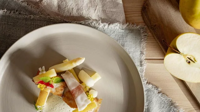 Más allá del postre: la manzana europea revoluciona la gastronomía