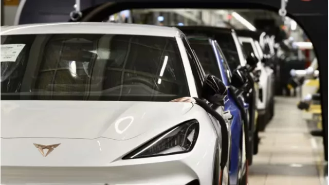 La planta de Seat en Martorell empieza a producir los eléctricos Cupra Raval y Volkswagen ID. Polo