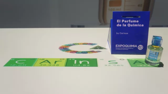 Carinsa crea el perfume de la química para celebrar el 60 aniversario de Expoquimia