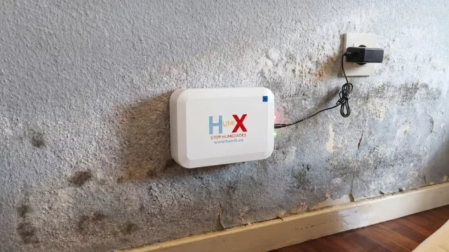 Humix alerta sobre la humedad capilar oculta tras el olor a cerrado en viviendas vacacionales