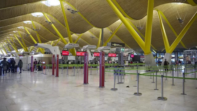 Pulso ganado en Bruselas: las aerolíneas celebran el respaldo de la UE a su política de equipajes
