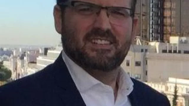 El administrador de fincas Juan Ignacio Gastañaga abre una nueva oficina en la Zona Centro y Levante para ayudar a comunidades de propietarios