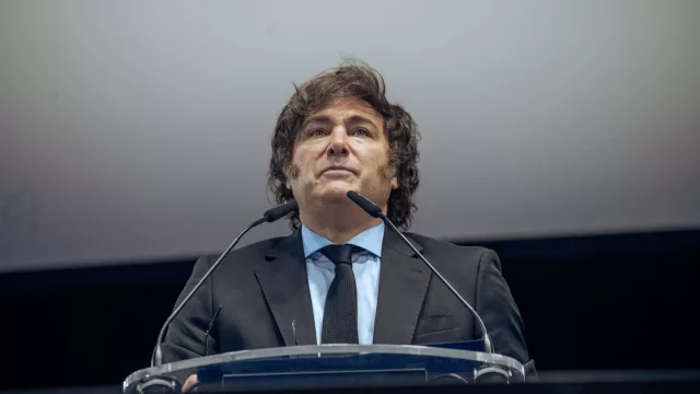 El Gobierno argentino avala la venta de Telefónica a Telecom, pero exige fuertes desinversiones
