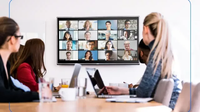 La oficina del futuro es híbrida: El 90% de los españoles vota a favor de ampliar el teletrabajo