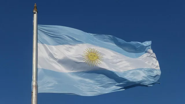 La petrolera estatal argentina YPF multiplicó sus beneficios semestrales por 47 tras ganar 1.391 millones