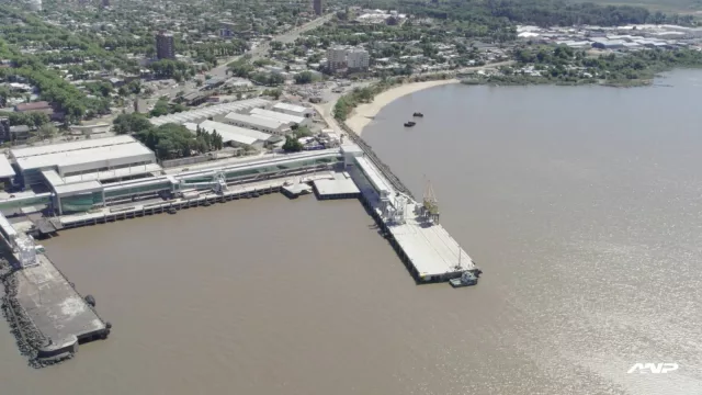 ¿Qué tan grande es el “enchufe” del “China Zorrilla”? El Puerto de Colonia prepara una infraestructura de carga de 16 MW por US$ 20 millones
