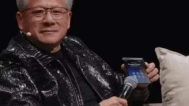 Trump interrumpe la All-In Summit y al CEO de Nvidia, Jensen Huang (y despierta fervor en el mundo tech)