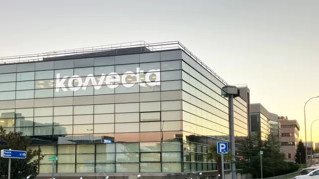 Konecta impulsa la traducción de voz en tiempo real para ampliar la atención en lenguas cooficiales