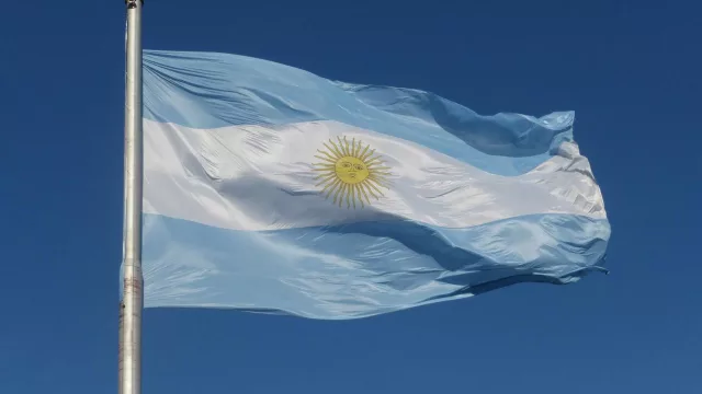 El Gobierno argentino amplía la emisión de deuda en 129,3 millones de euros para pagar a contratistas de obra pública