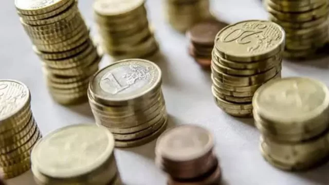La economía española mejora sus previsiones y crecerá un 2,6 % este año y un 2 % en 2027