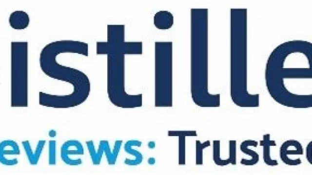 DistillerSR lanza Smart Chat, interfaz de chat con IA integrada en su plataforma de gestión de evidencias