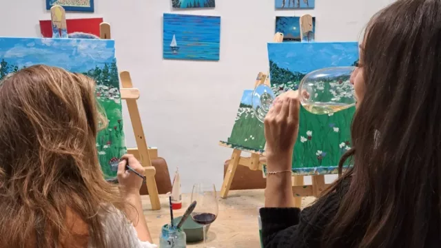 Pinta y Brinda: la franquicia donde el arte se toma a sorbos llega de la mano de Tormo Franquicias