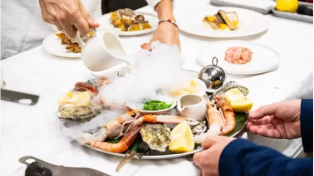 Sabores del Mediterráneo y vistas al Duomo: el nuevo 'place to be' gastronómico de Milán